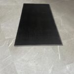 Piso Vinílico SPC Click Marfil SP030 5mm con manta - Imagen 3