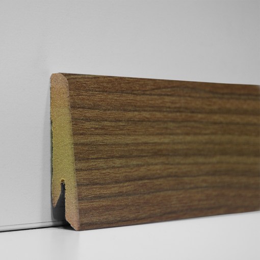 05ZOPE01P050148 Varilla Zócalo de Melamina Chocolate 17mm x 58mm x 2400mm - Imagen 1