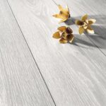 Piso Flotante Melamínico Roble Strassburgo D8011 AC4 8mm - Imagen 3