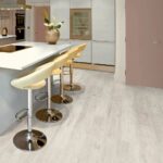 Piso Flotante Melamínico Roble Isabelline D4191 AC4 8mm - Imagen 2