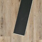 Piso Vinílico SPC Click Roble Millenium SP002 5mm con manta - Imagen 3