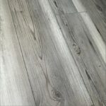 Piso Vinílico SPC Click Pino Bergen SP011 4mm - Imagen 3