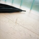 Piso Flotante Melamínico Waterproof Sweet Oak WP006 10mm con manta - Imagen 2