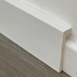 Caja Zócalo Resistente al Agua Cover Blanco 100 22mm x 100mm x 2400mm x 21 unidades - Imagen 3