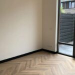 Caja Zócalo Resistente al Agua Top Round Negro Azabache 14mm x 75mm x 2400mm x 20 unidades - Imagen 2